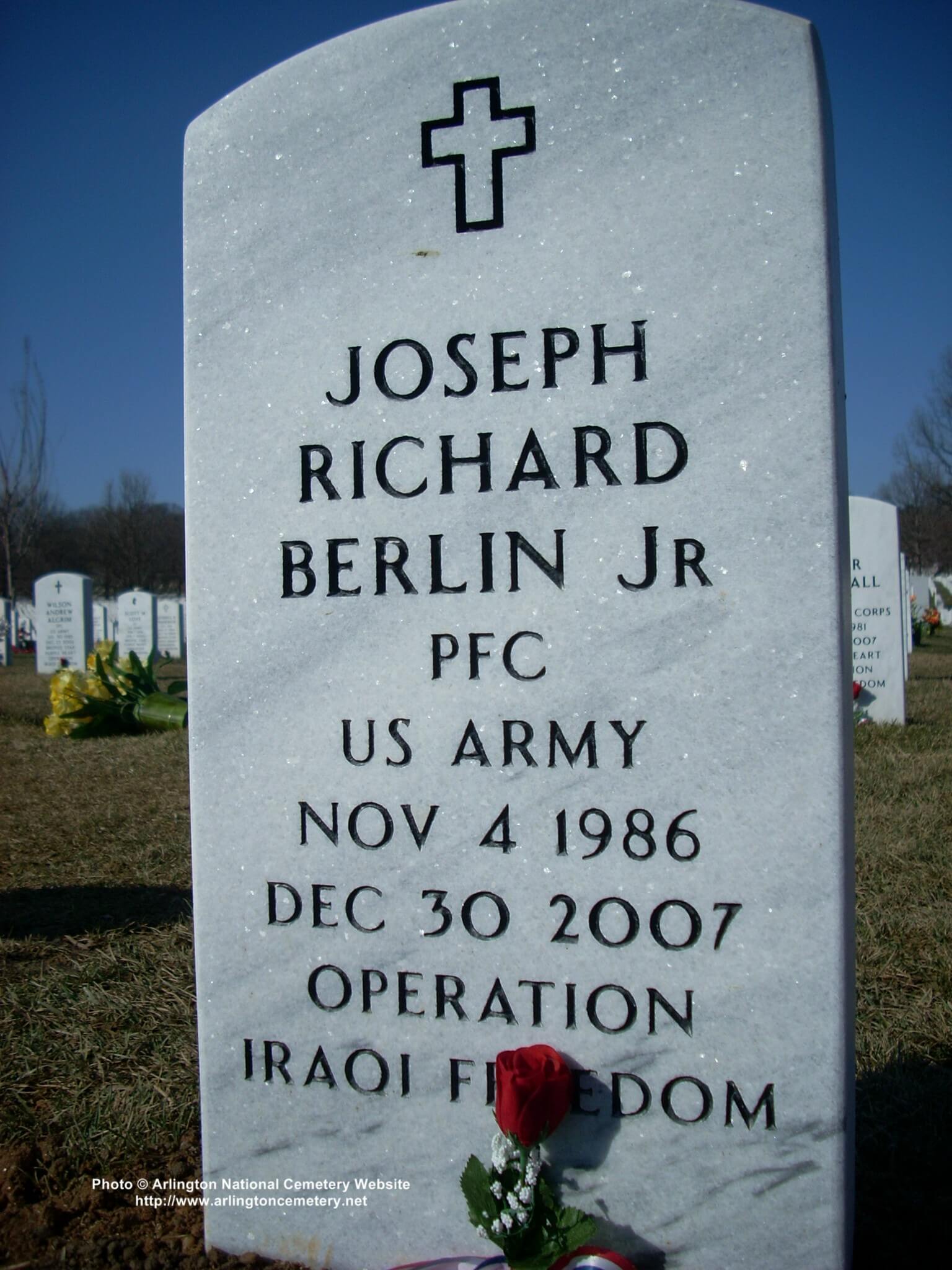 jrberlinjr-gravesite-photo-february-2008-001