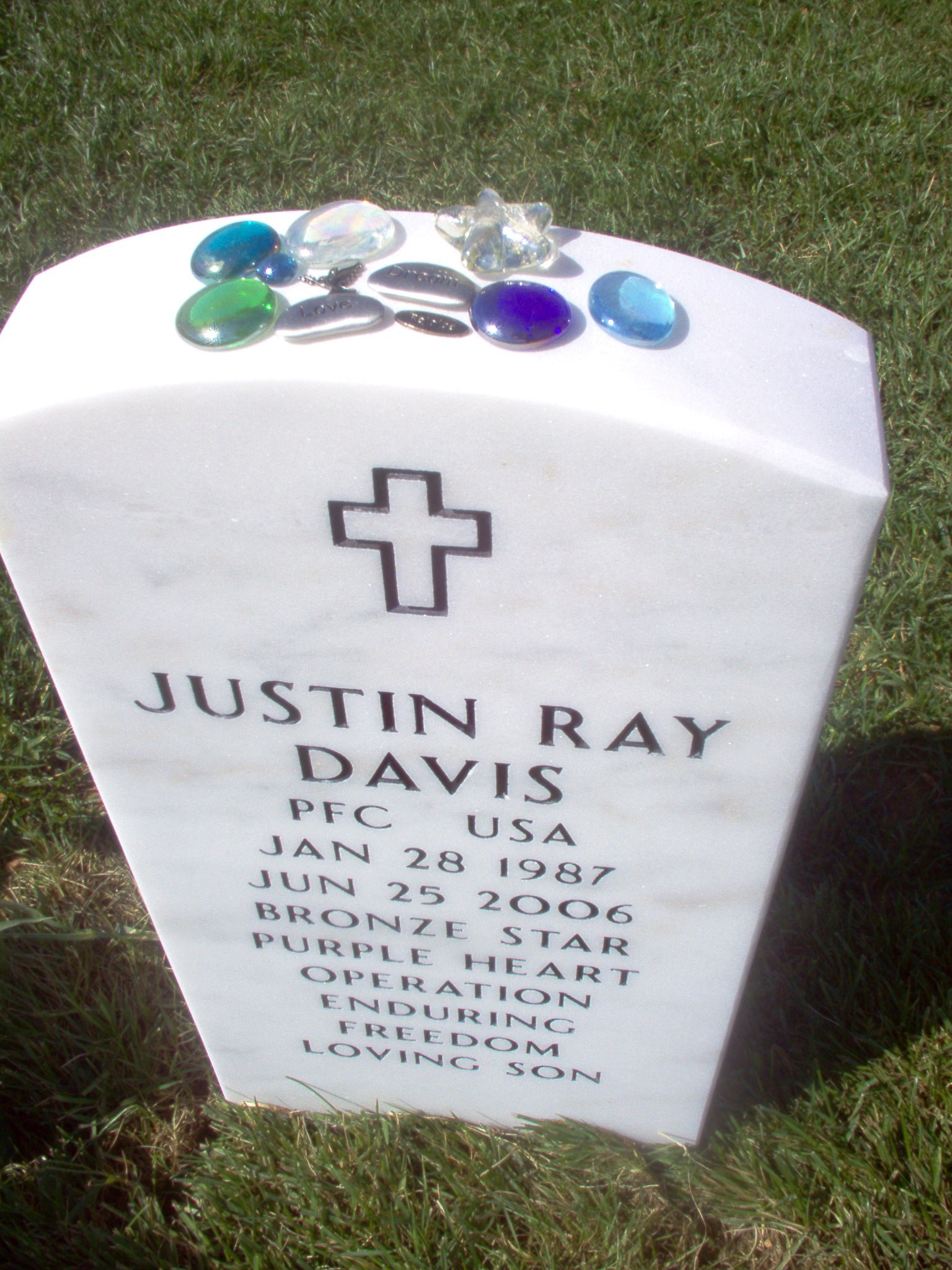 jrdavis-gravesite-photo-september-2006-004