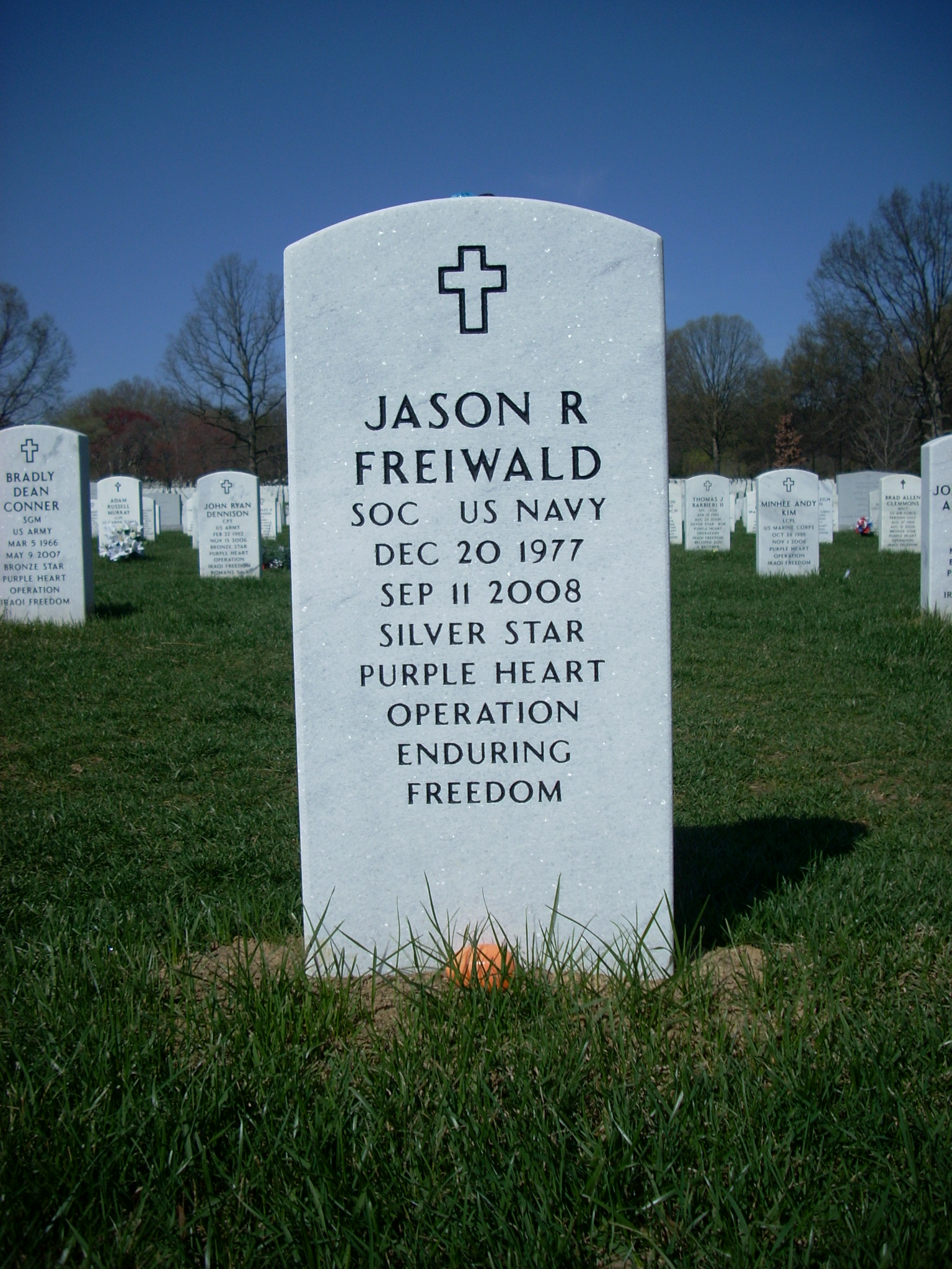 jrfreiwald-gravesite-photo-april-2009-001