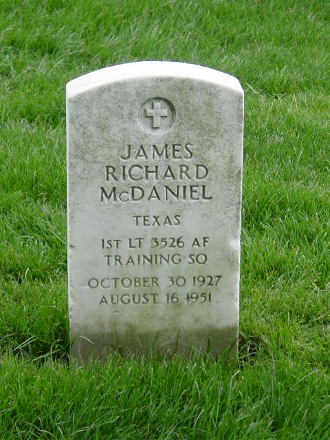 jrmcdaniel-gravesite-photo-august-2006