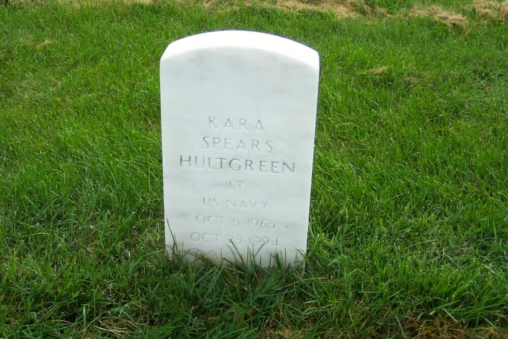 kshultgreen-gravesite-062703