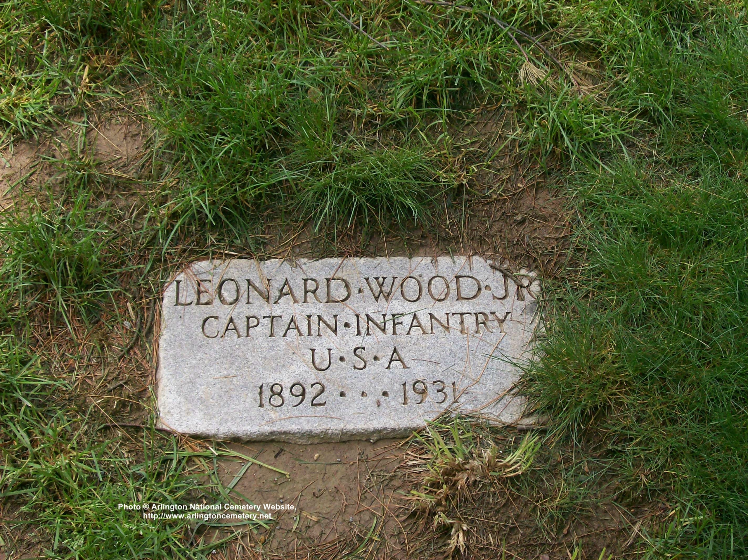 leonard-wood-jr-gravesite-photo-may-2008-001