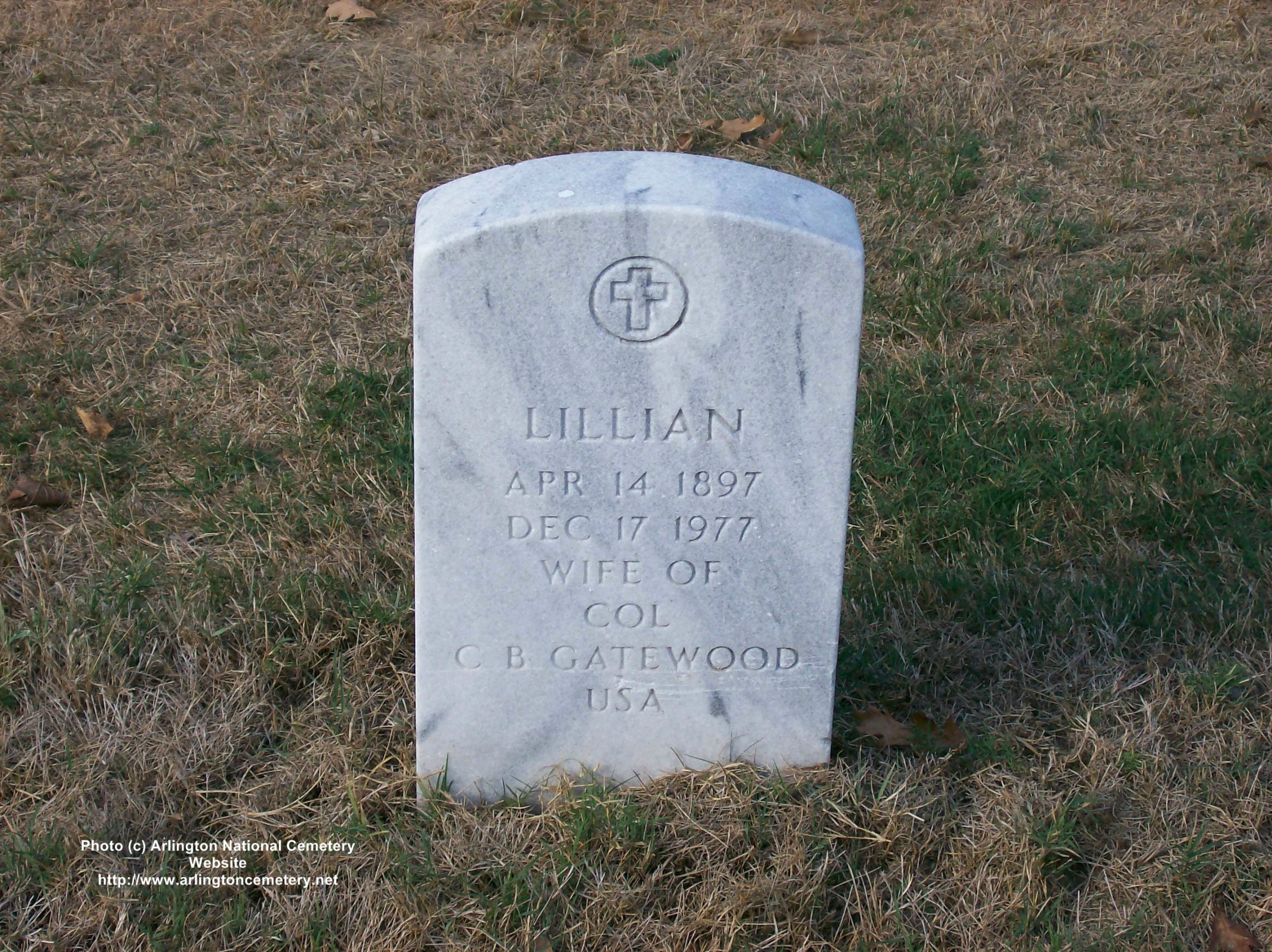 lillian-gatewood-gravesite-photo-october-2007-001