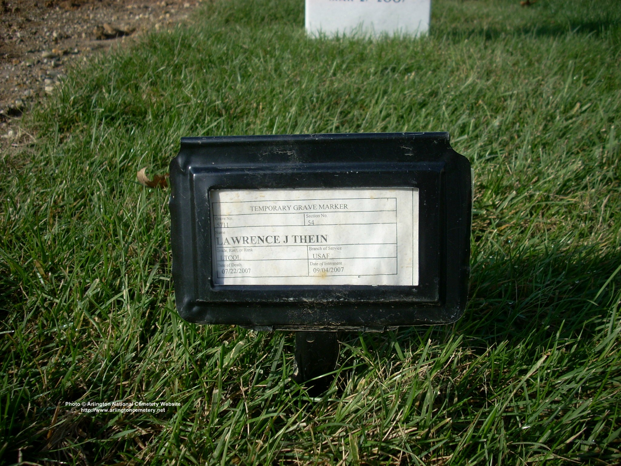 ljthein-gravesite-photo-november-2007-001