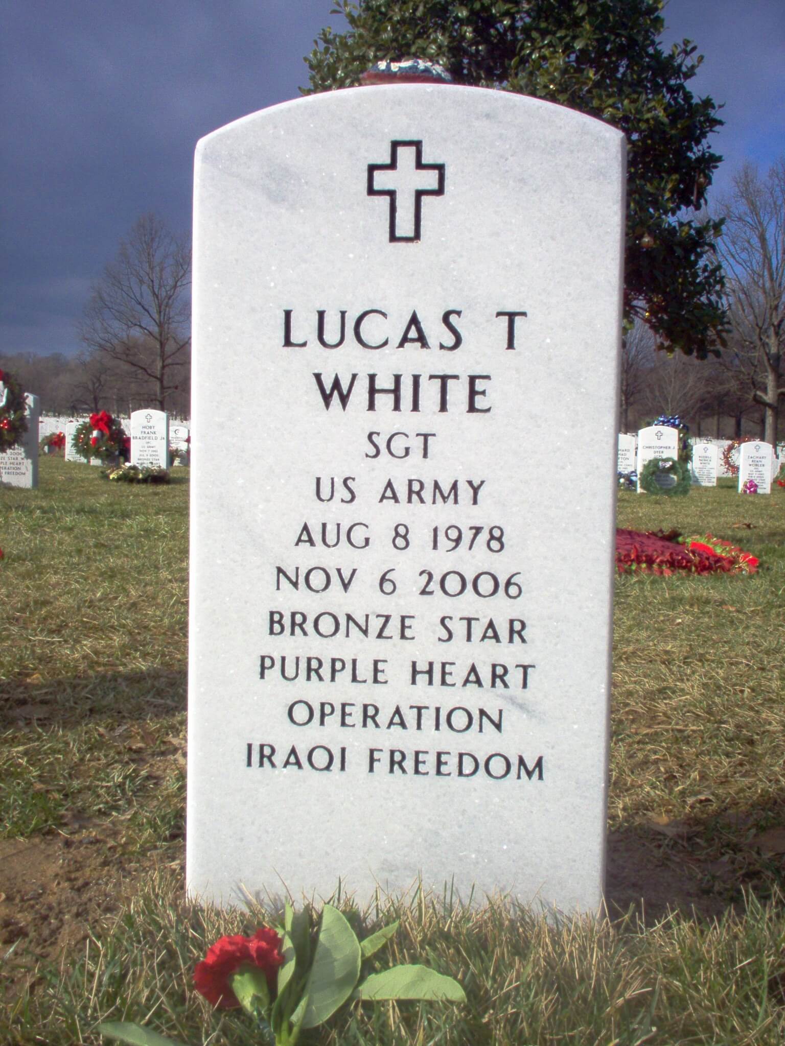 ltwhite-gravesite-photo-january-2007-001