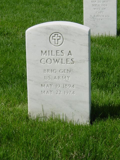 macowles-gravesite-photo-july-2007-001