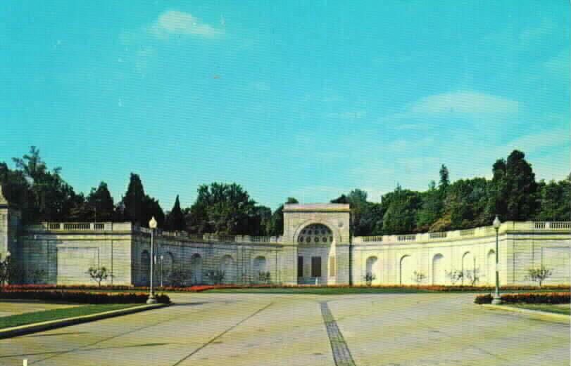 memorial-entrance-circa-1940