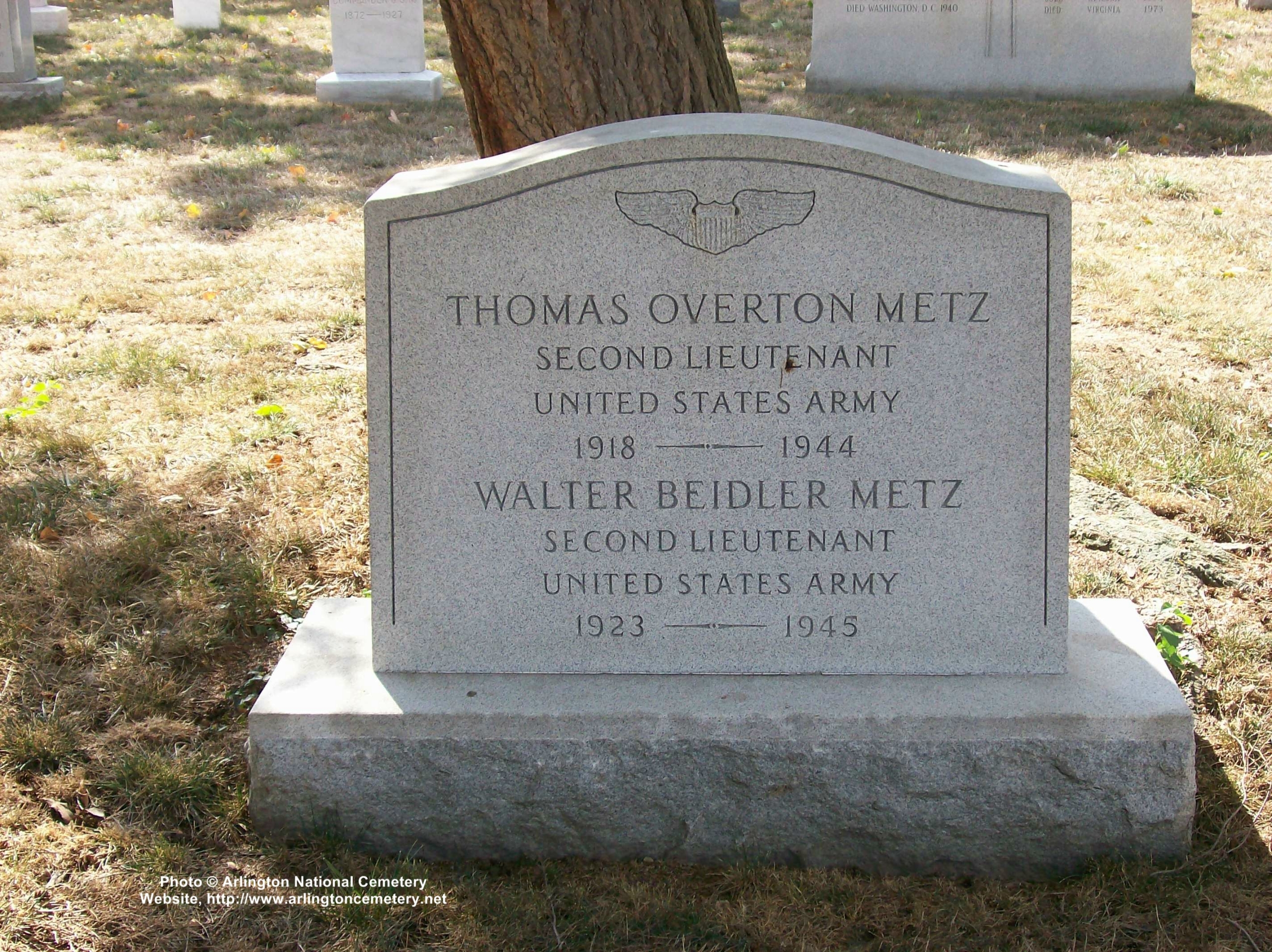 metz-brothers-gravesite-photo-october-2007-001