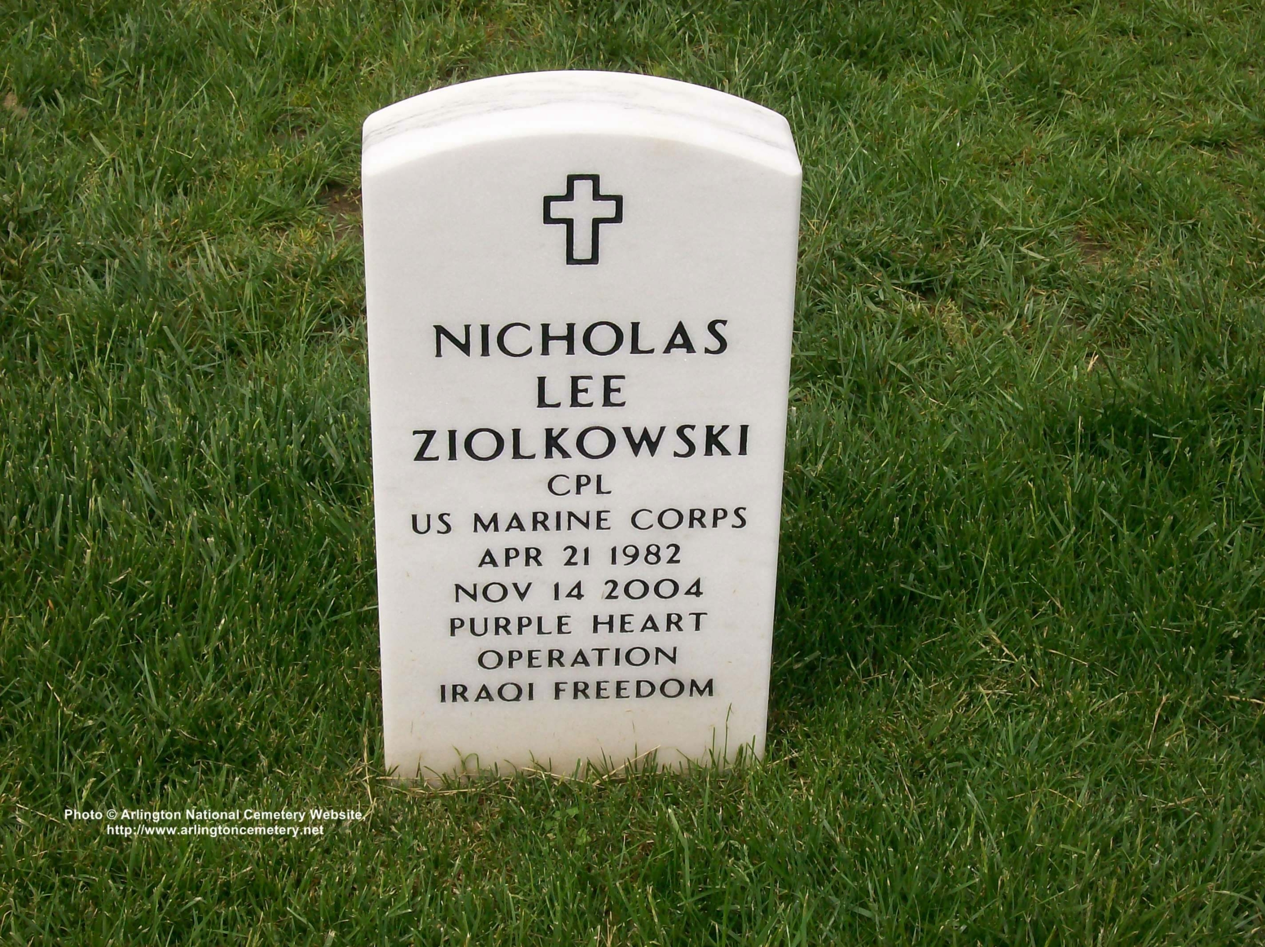 nlziolkowski-gravesite-photo-may-2008-001