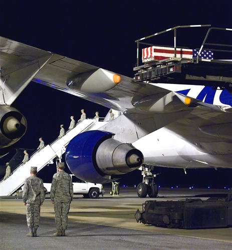 pamyers-body-arrives-at-dover-afb-april-5-2009-photo-005