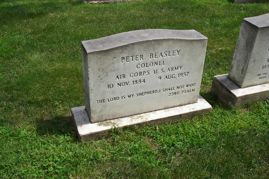 peter-beasley-gravesite-section1-062803