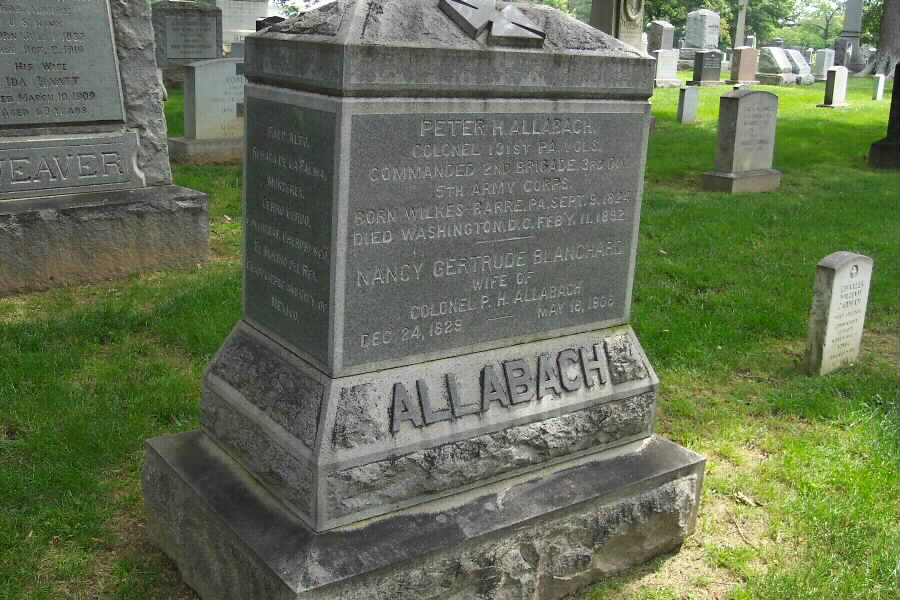 phallabach-gravesite-section1-062803