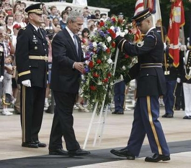 president-bush-memorial-day-2007-photo-10