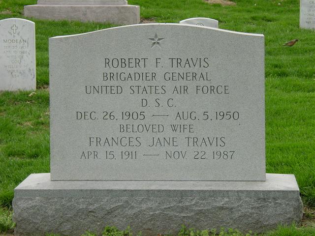 rftravis-gravesite-photo-july-2007-001