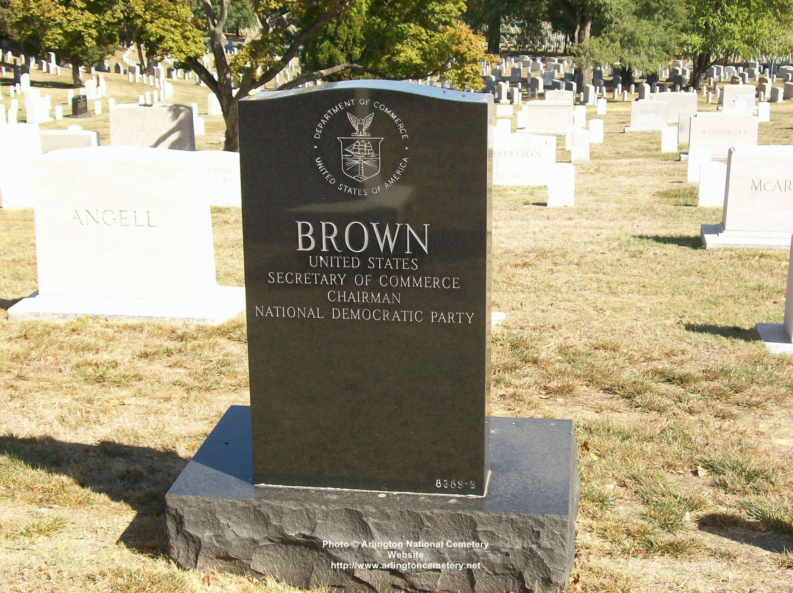 rhbrown-gravesite-photo-october-2007-002