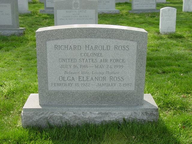 rhross-gravesite-photo-august-2006