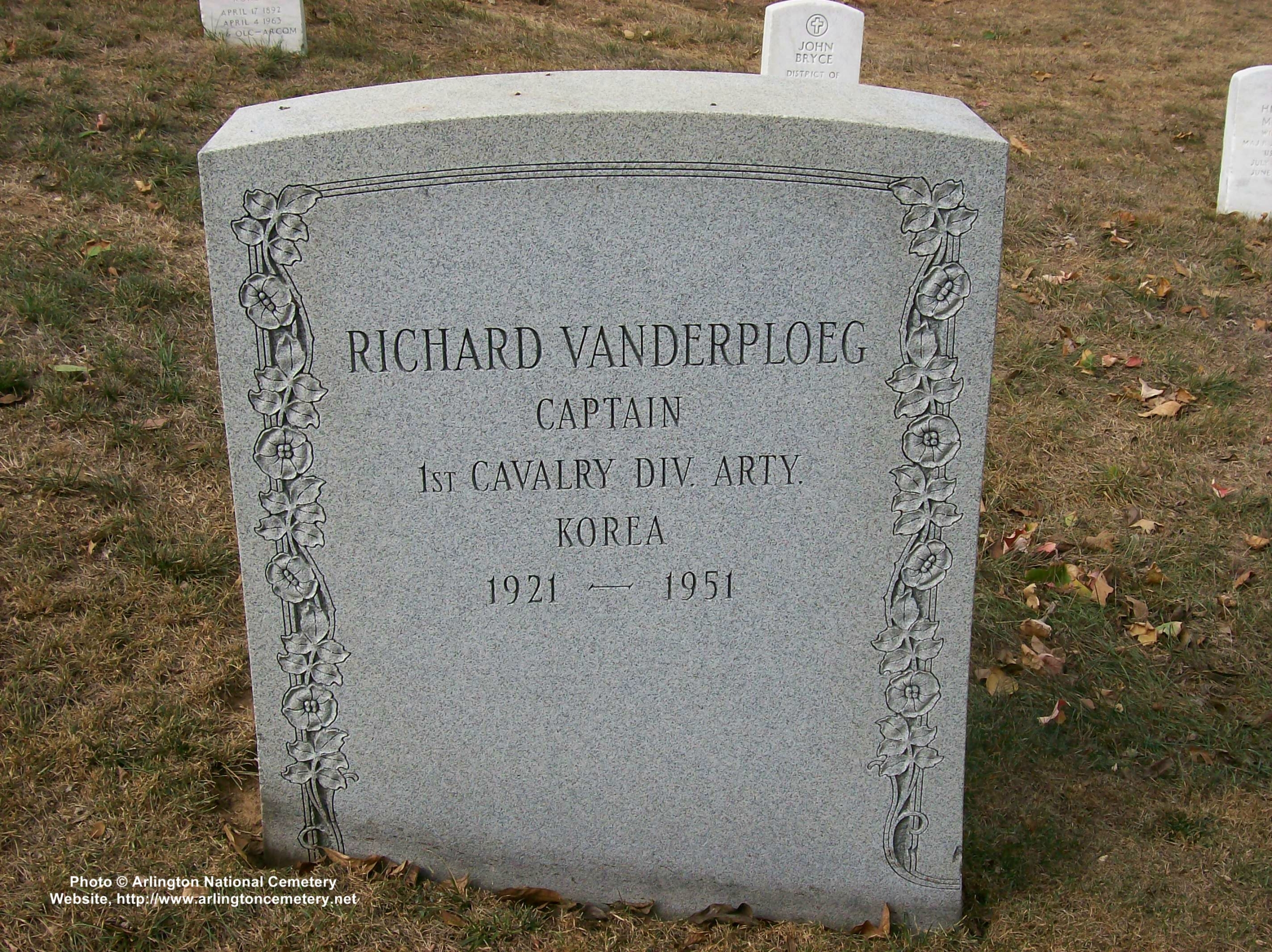 richard-vanderploeg-gravesite-photo-october-2007-001