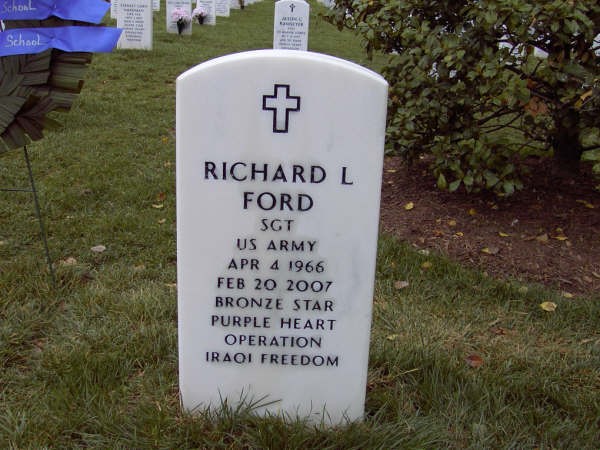 rlford-gravesite-photo-april-2007-001