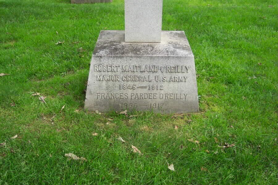 rmoreilly-gravesite-02-section1-062803