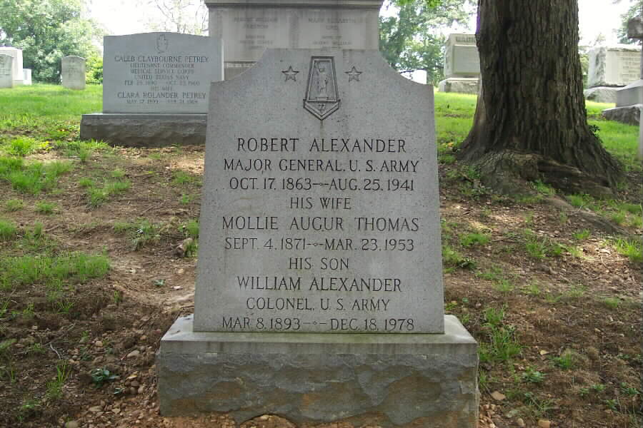 robert-alexander-gravesite-section3-062803