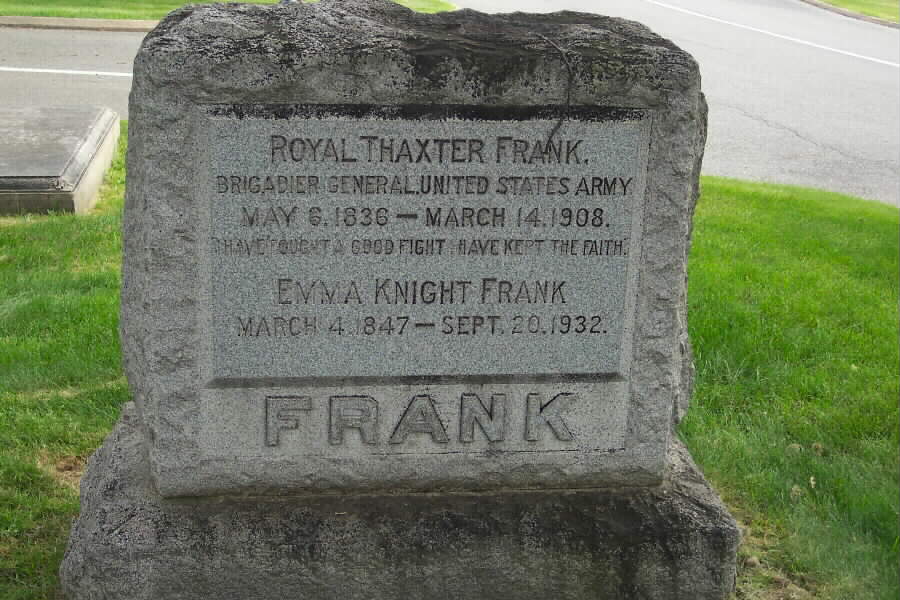 rtfrank-gravesite-section1-062803