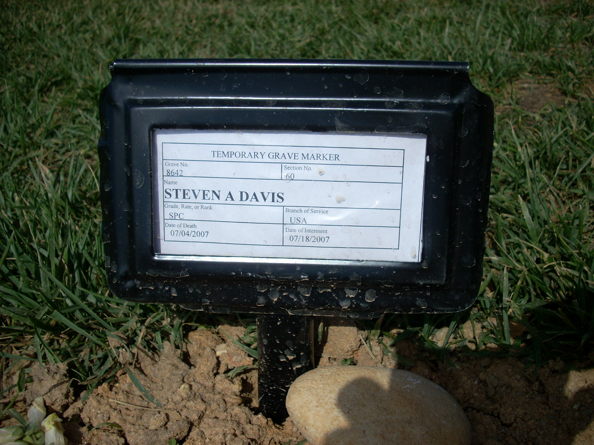 sadavis-gravesite-photo-july-2007-001