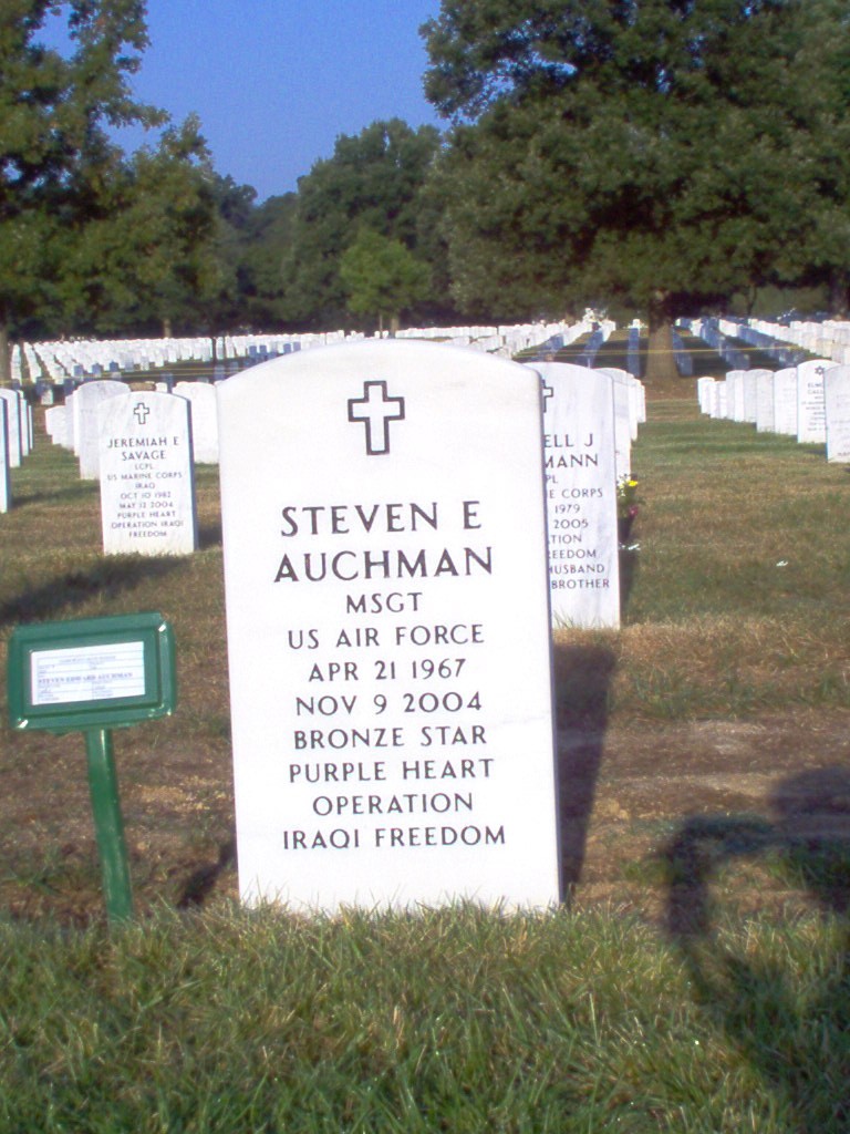 seauchman-gravesite-photo