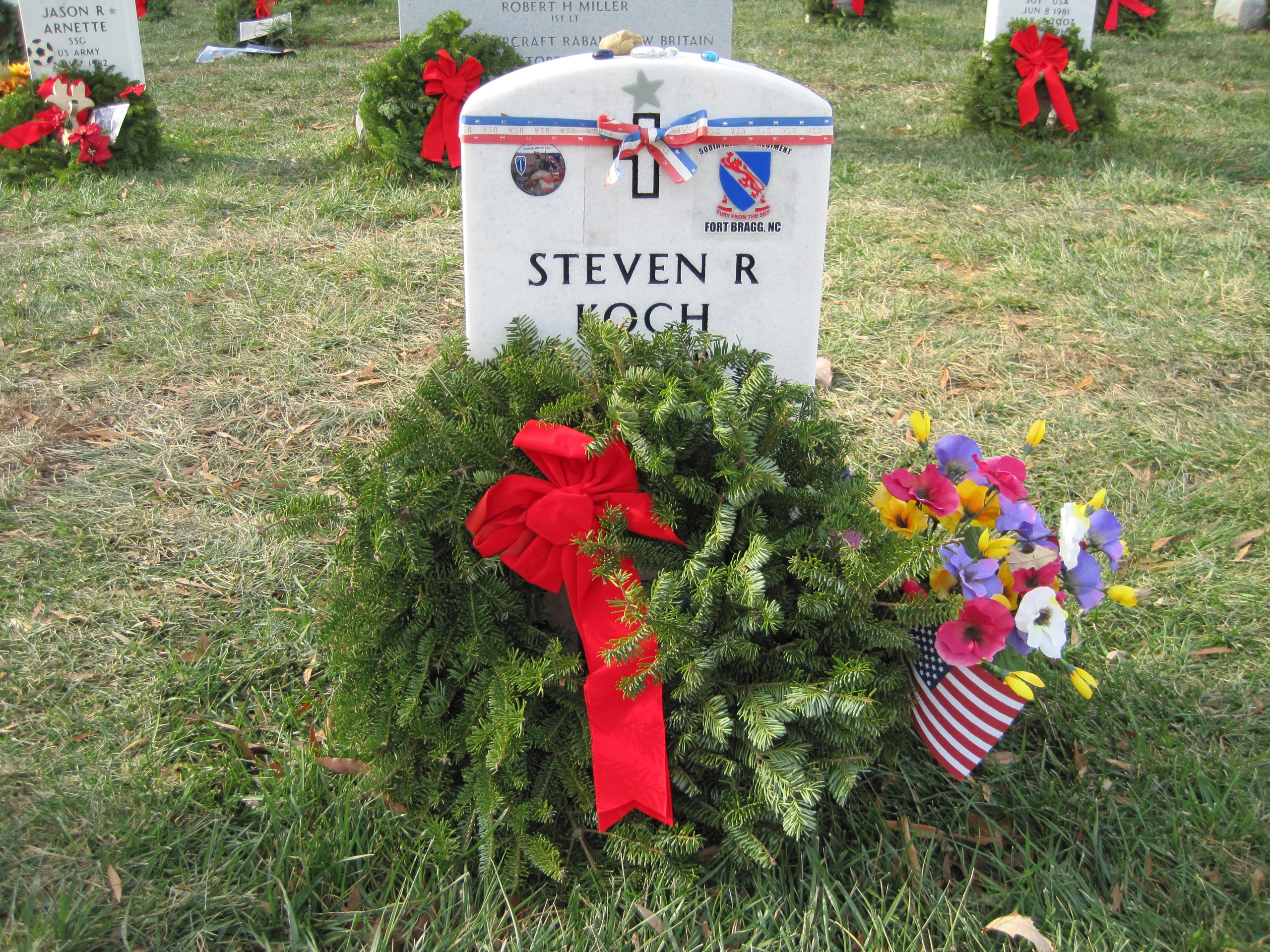 steven-koch-christmas-wreath-december-2010-001