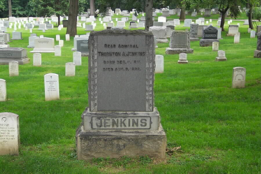 tajenkins-gravesite-section1-062803