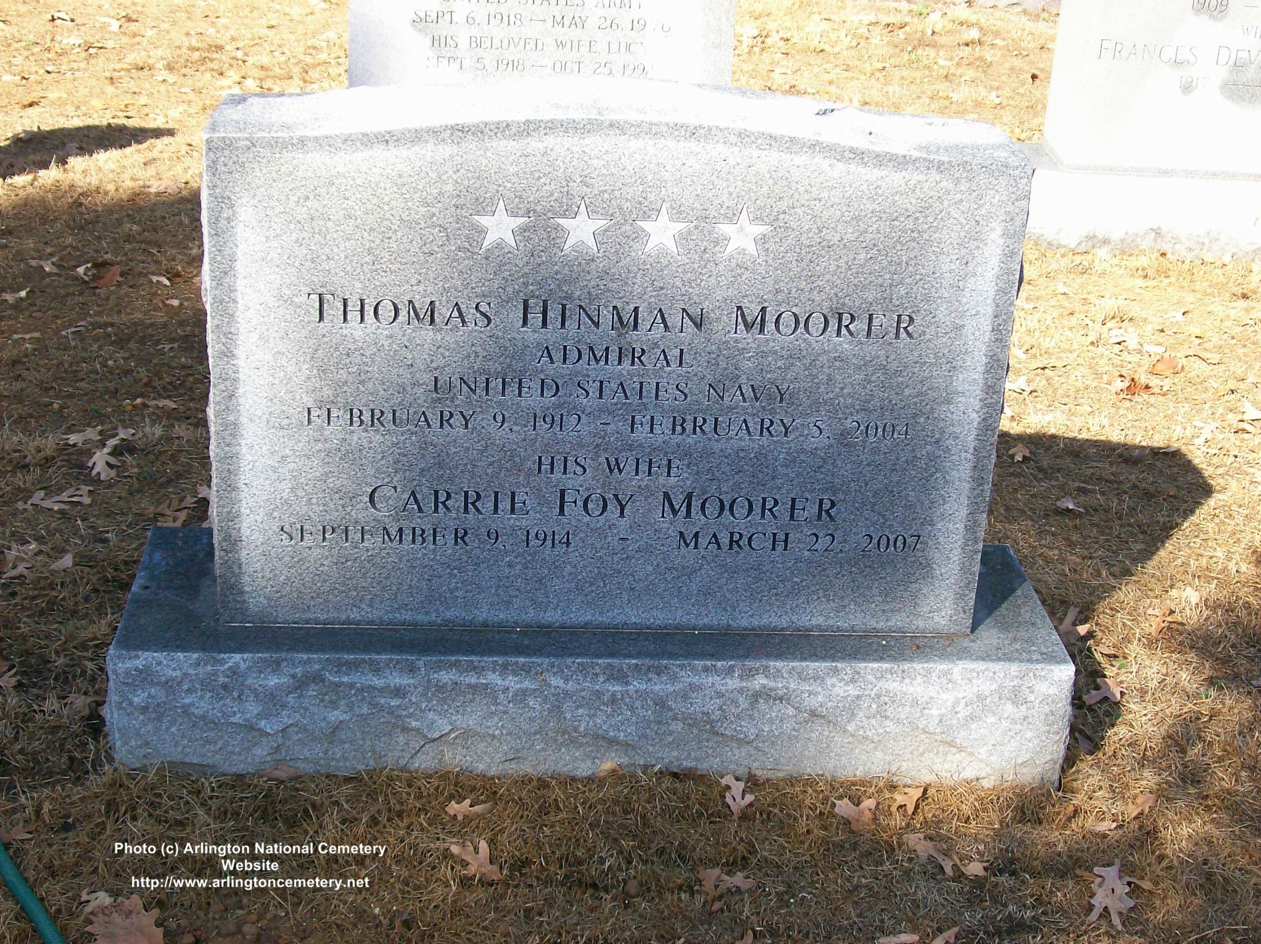 thmoorer-gravesite-photo-october-2007-001