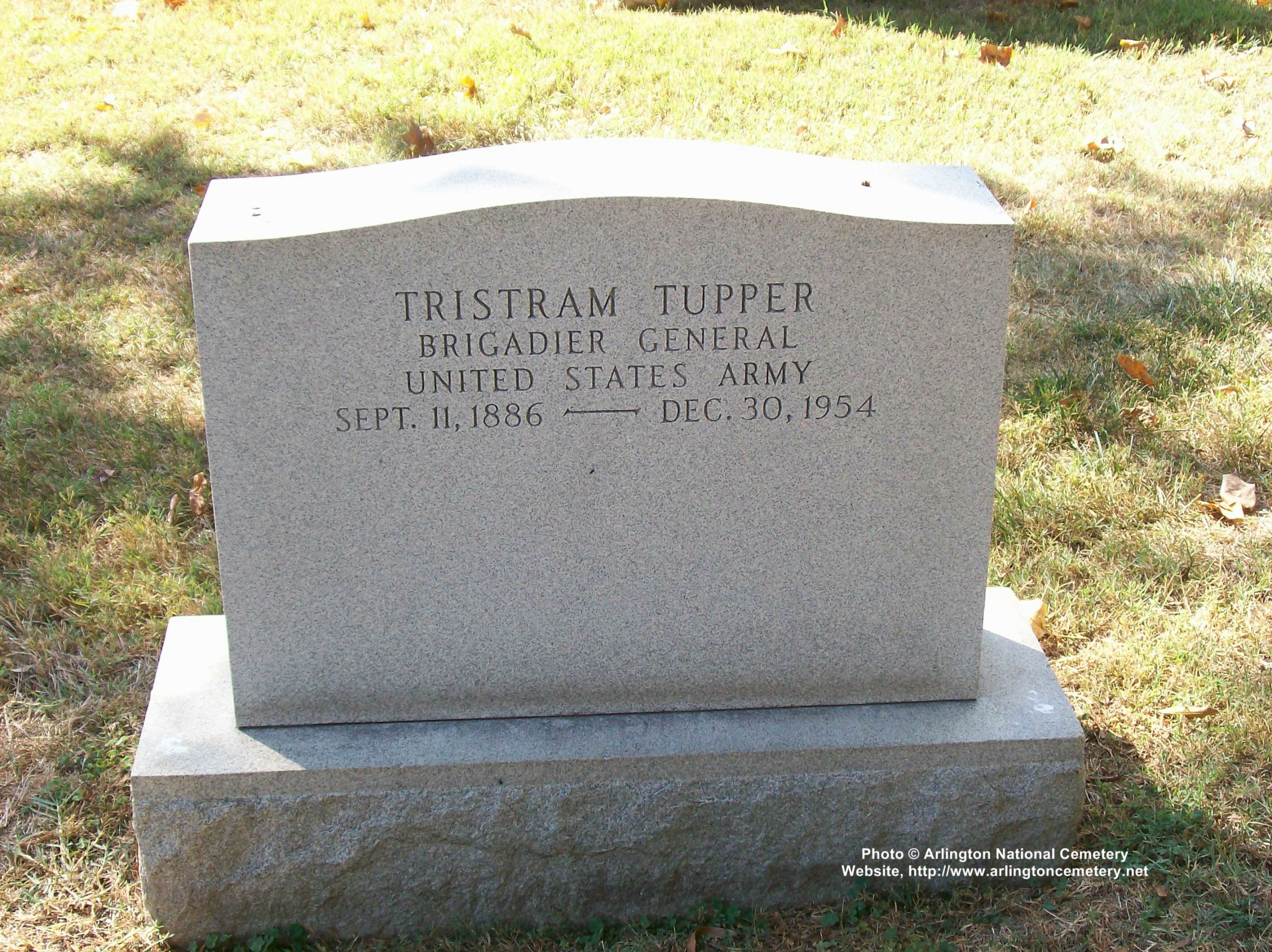 tristam-tupper-gravesite-photo-october-2007-001