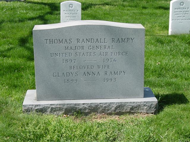 trrampy-gravesite-photo-july-2007-001