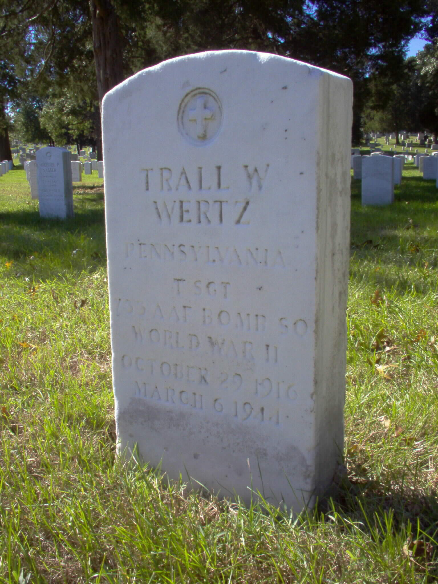 twwertz-gravesite-photo-02-102005