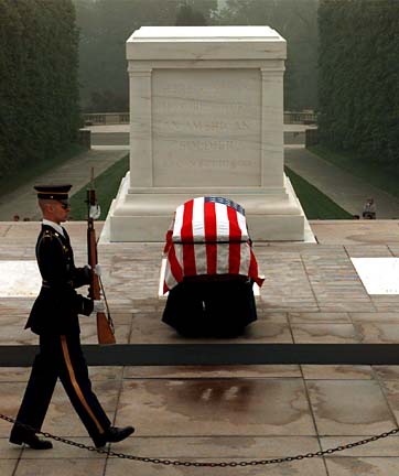 TOMB OF THE UNKNOWNS