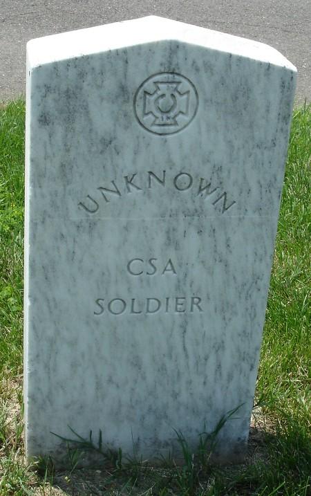 unknown-gravesite-photo-243-front-july-2006-001