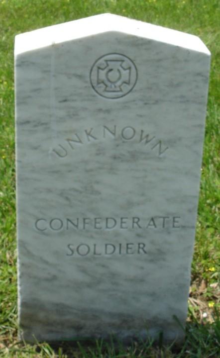 unknown-gravesite-photo-67-front-july-2006-001
