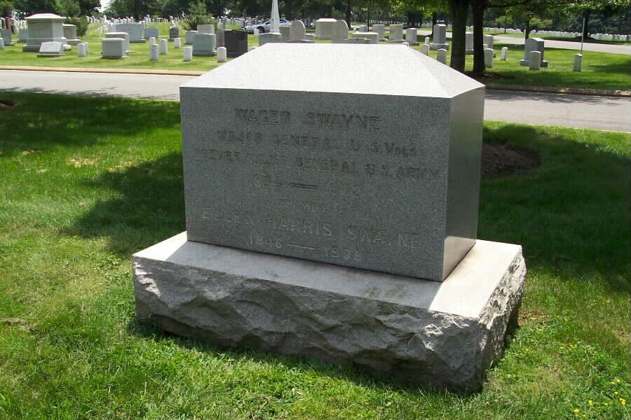 wager-swayne-gravesite-section3-062803
