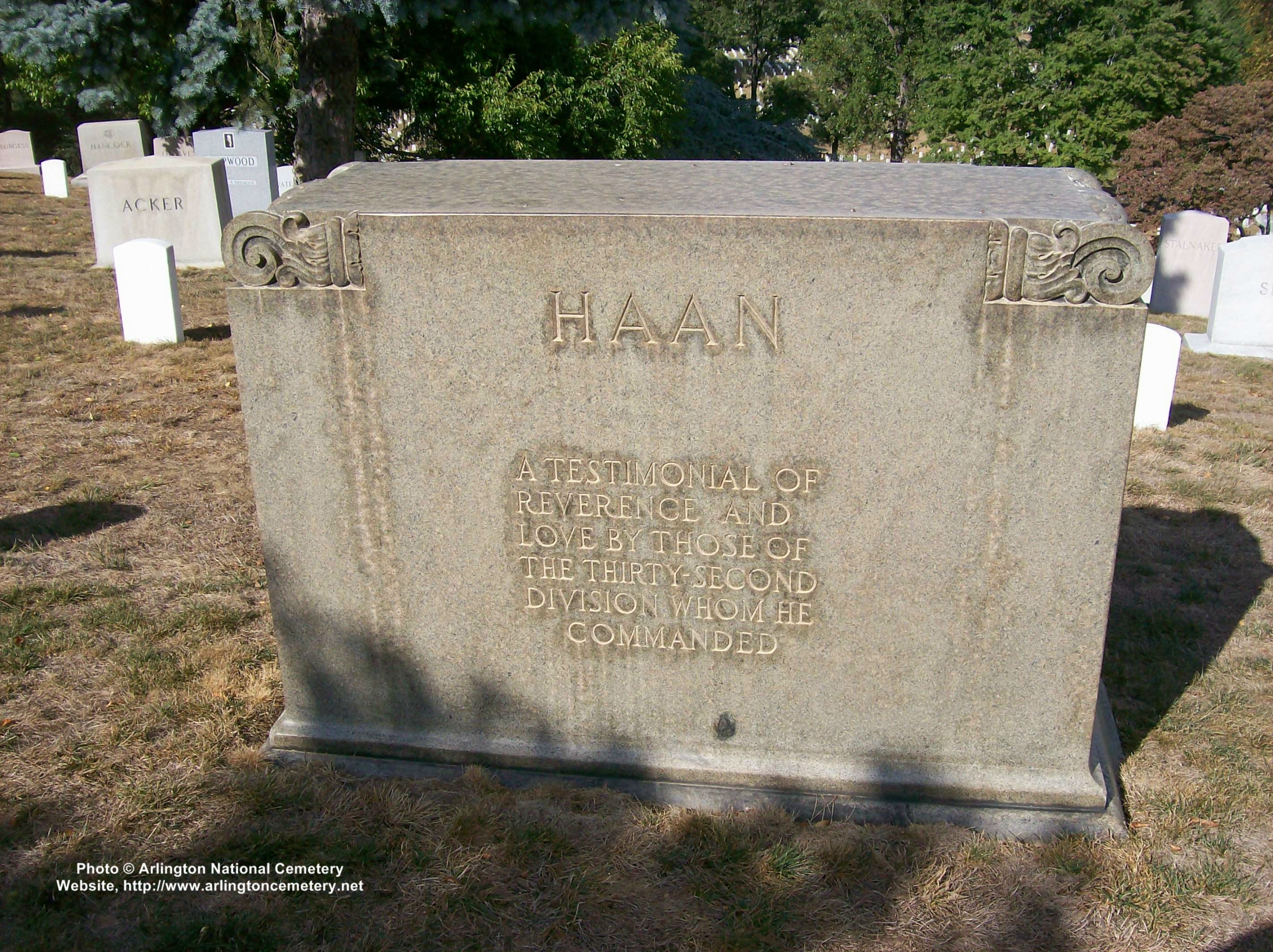 wghaan-gravesite-photo-october-2007-001