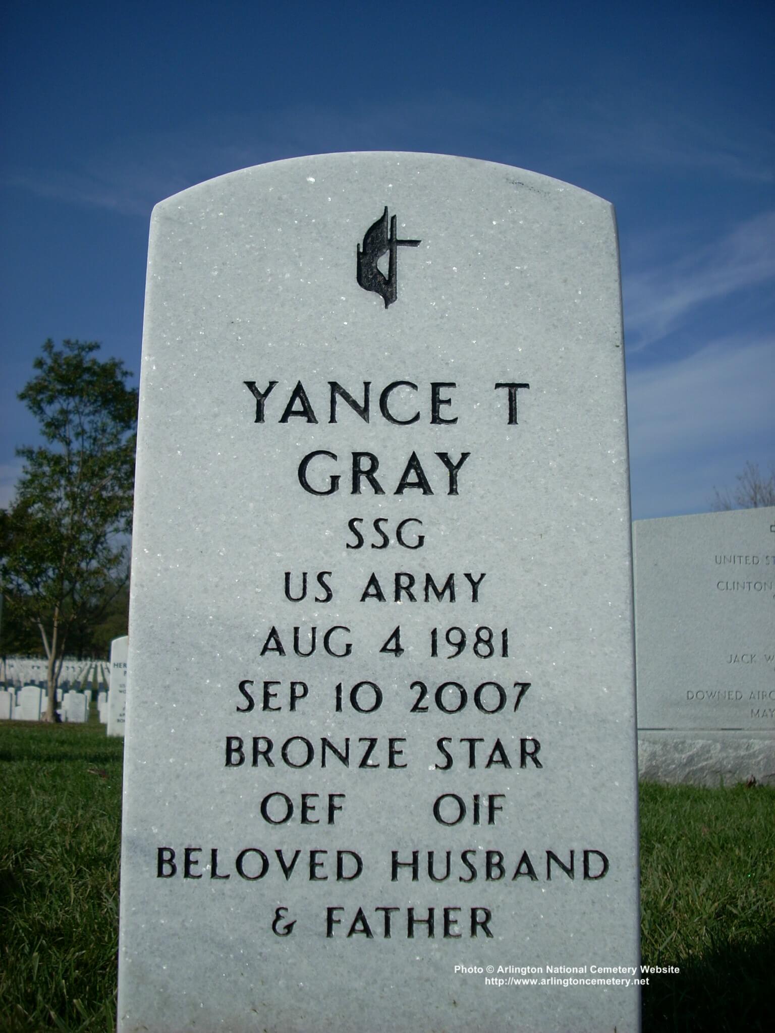 ytgray-gravesite-photo-november-2007-002