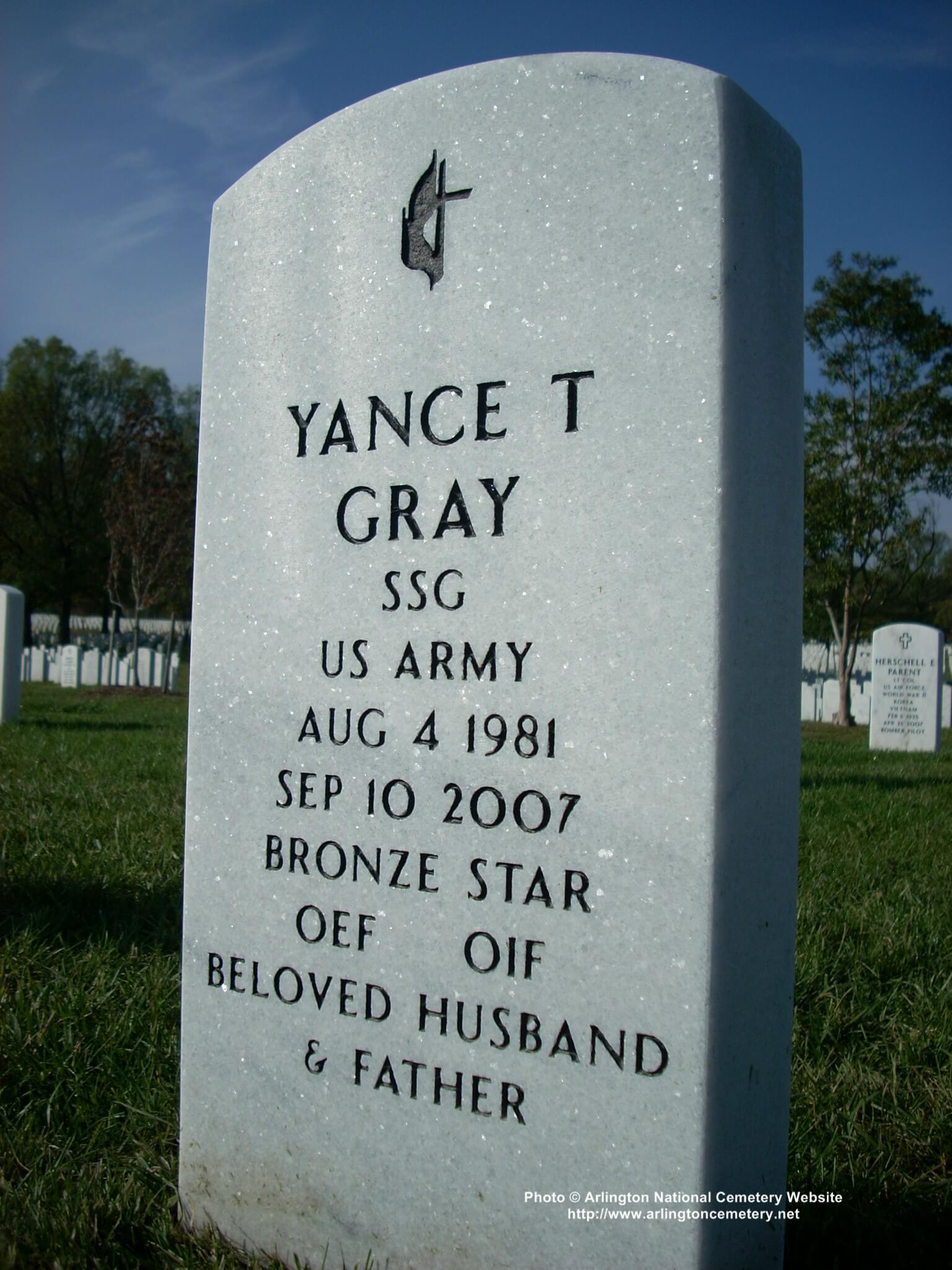 ytgray-gravesite-photo-november-2007-003