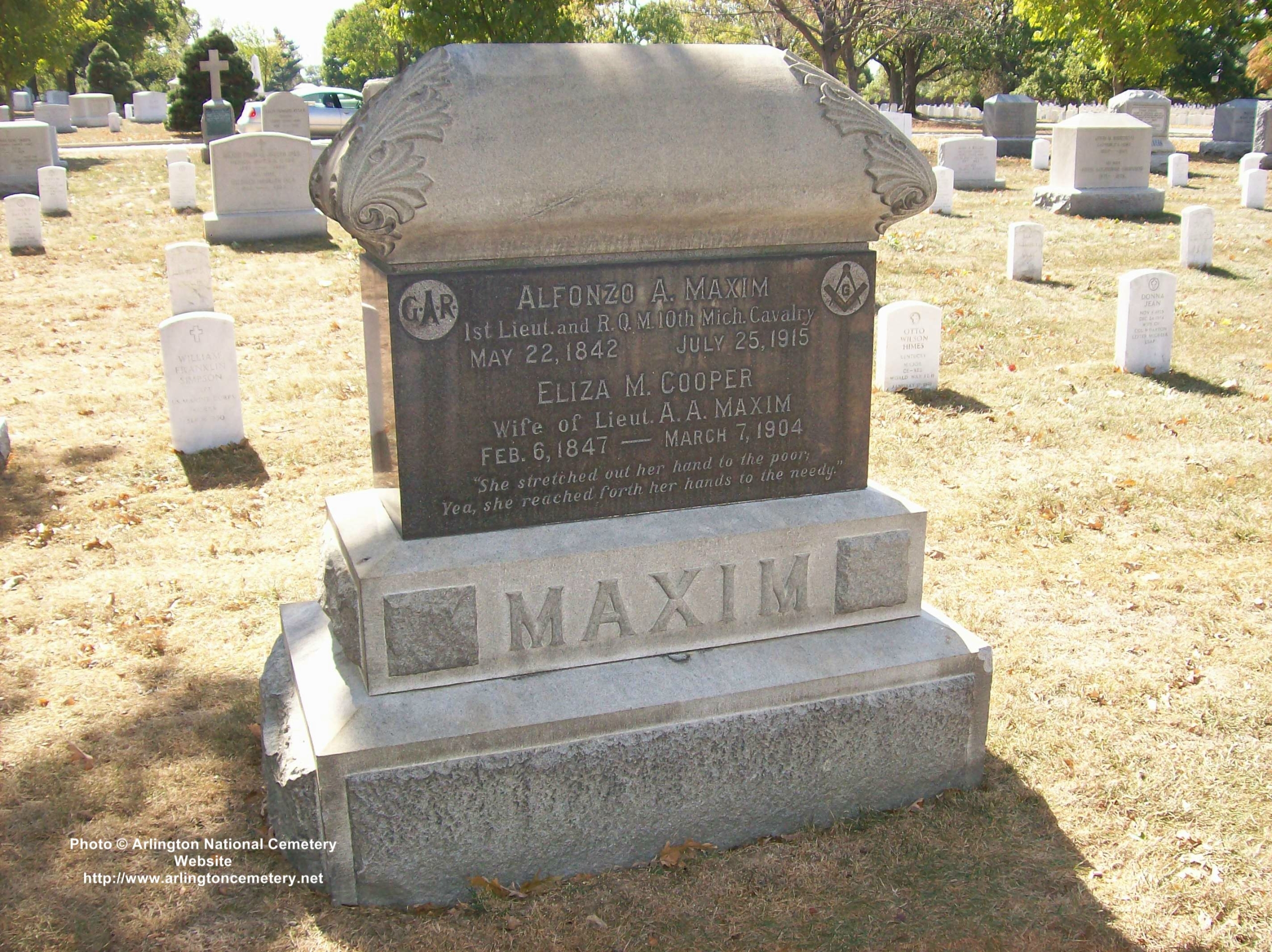 aamaxim-gravesite-photo-october-2007-001