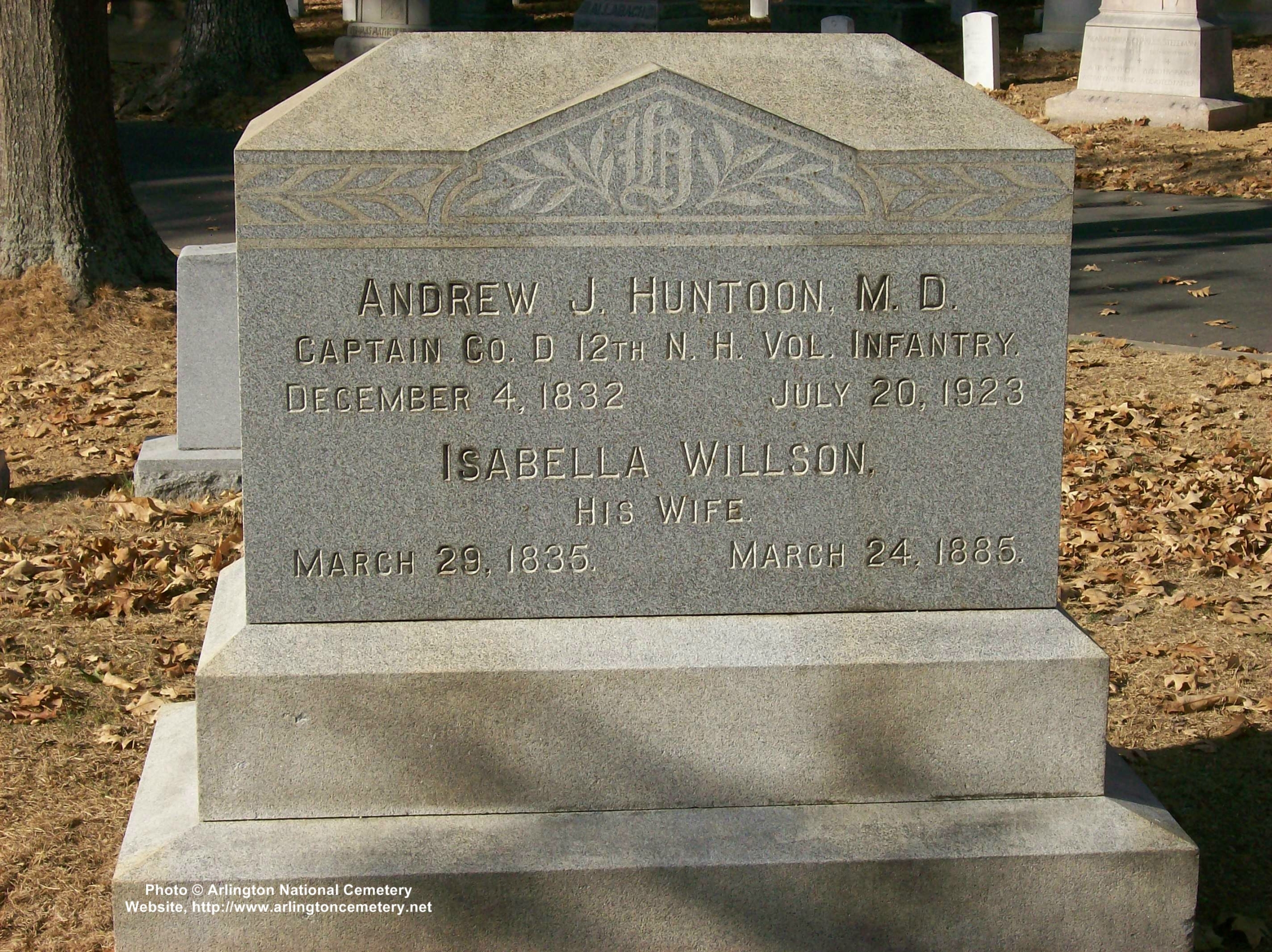 ajhuntoon-gravesite-photo-october-2007-001