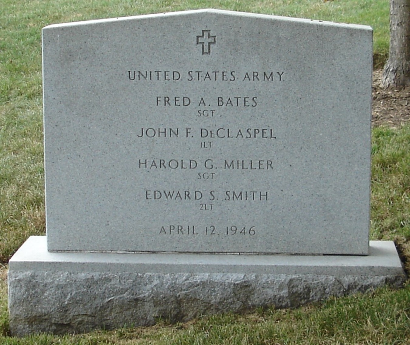 army-group-04121956-gravesite-photo-august-2006-001